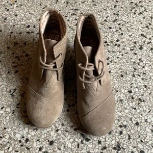 Toms Desert Taupe Suede Wedge Booties